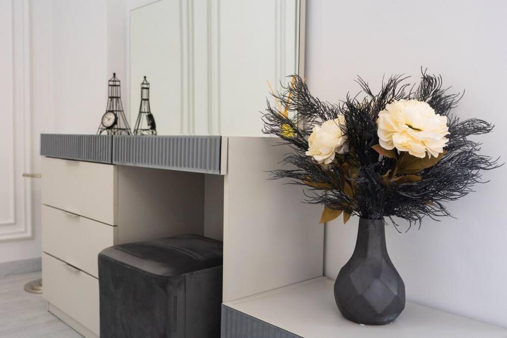 Stylish 3bdr In Rimal 2 Jbr Apartamento Dubái