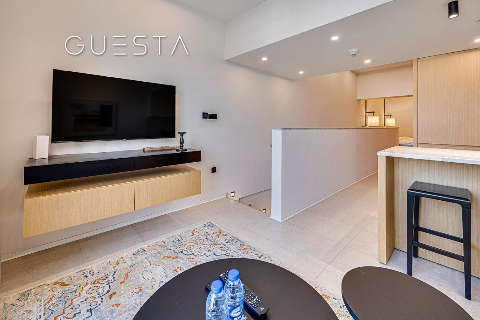 Royal Amwaj Apartments, Palm Jumeirah, Free And Pool Access Dubái