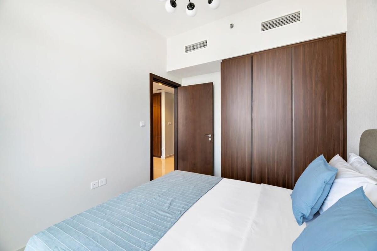 Silkhaus Burj Khalifa View Cozy Studio With Bedroom Dubái