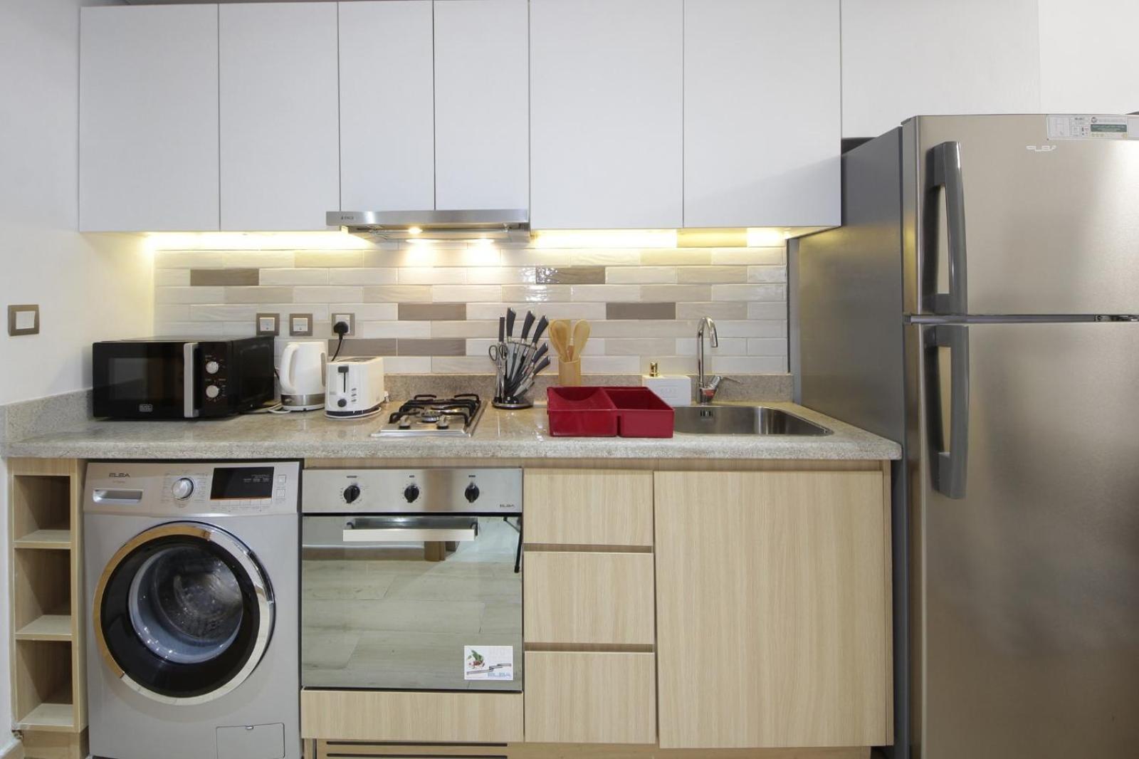 Aura Azizi By Golden Casa Apartment