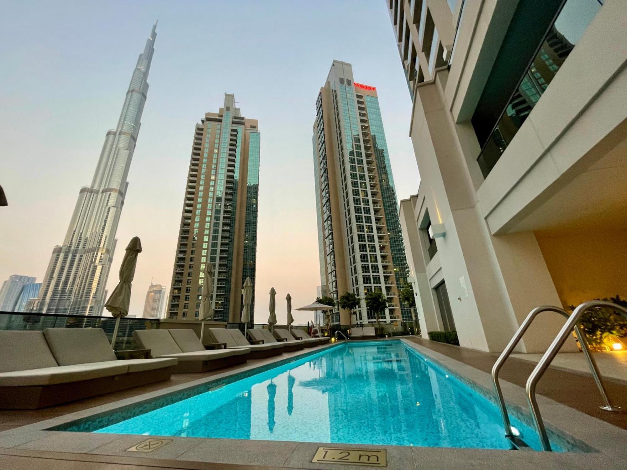 Appartamento Chic Luxe 2br I High Floor L By Burj Khalifa & Mall I Pool L Gym *