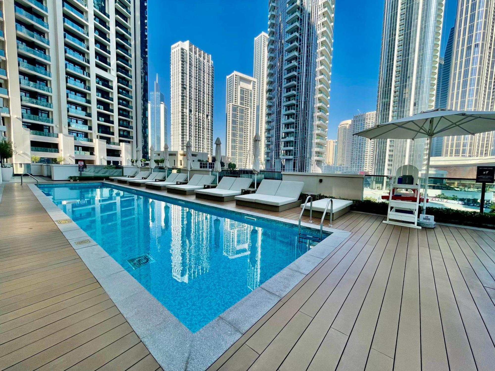 Chic Luxe 2br I High Floor L By Burj Khalifa & Mall I Pool L Gym