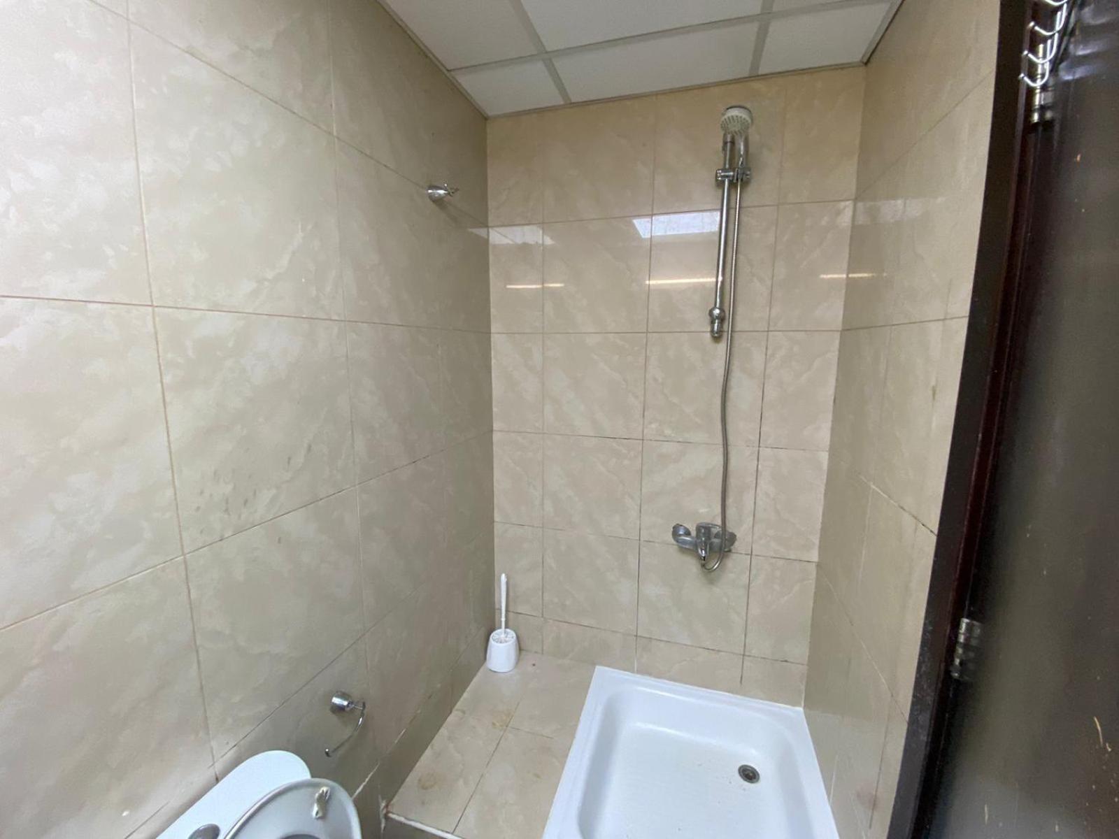 Budget With Private Bathroom For 'girls' Only In Dubai, Marina Apartamento Dubái