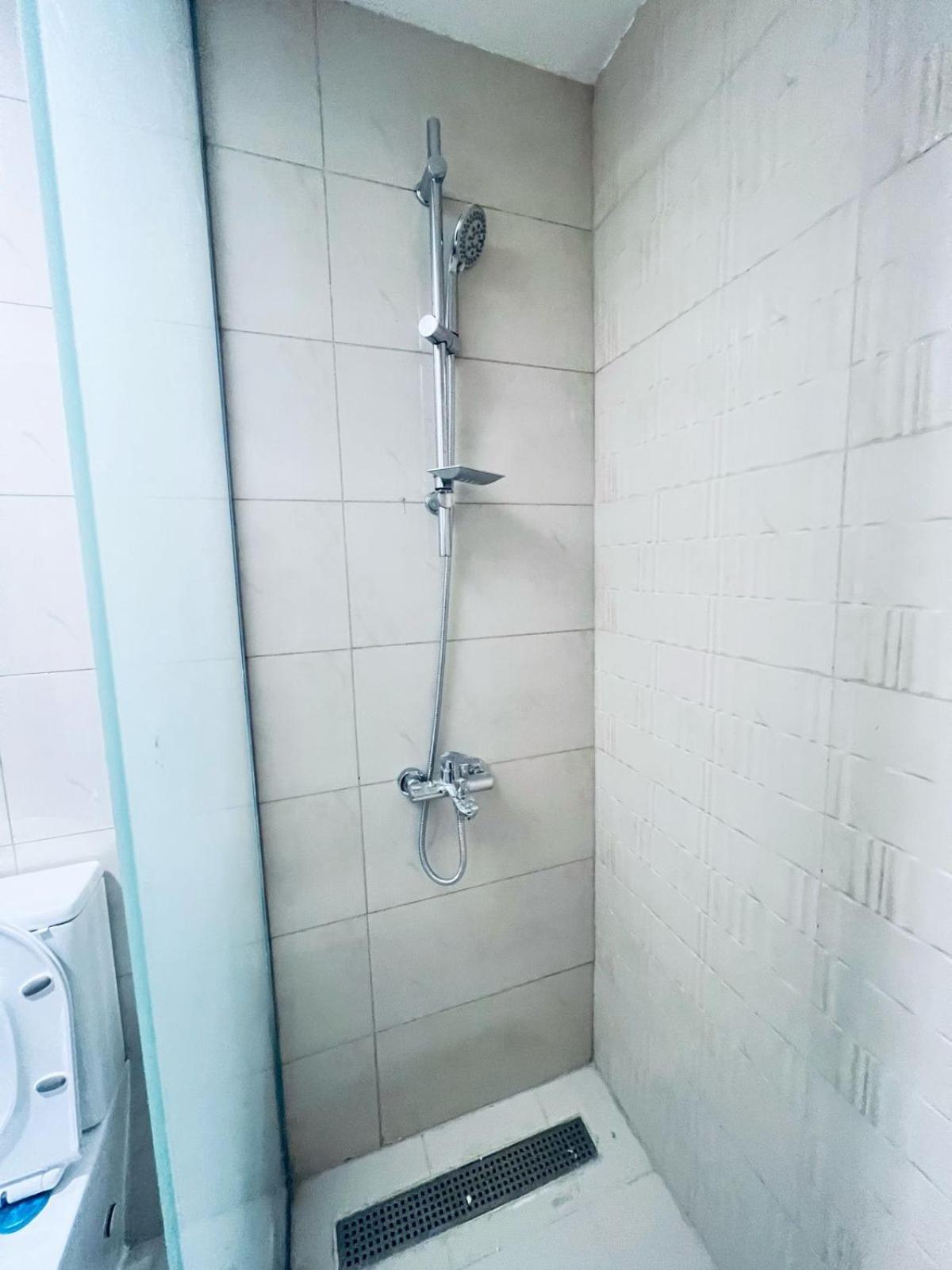 Moon Backpackers Burjman Exit 2, Family Partitions, Loft Partitions, Privatunterkunft Dubai