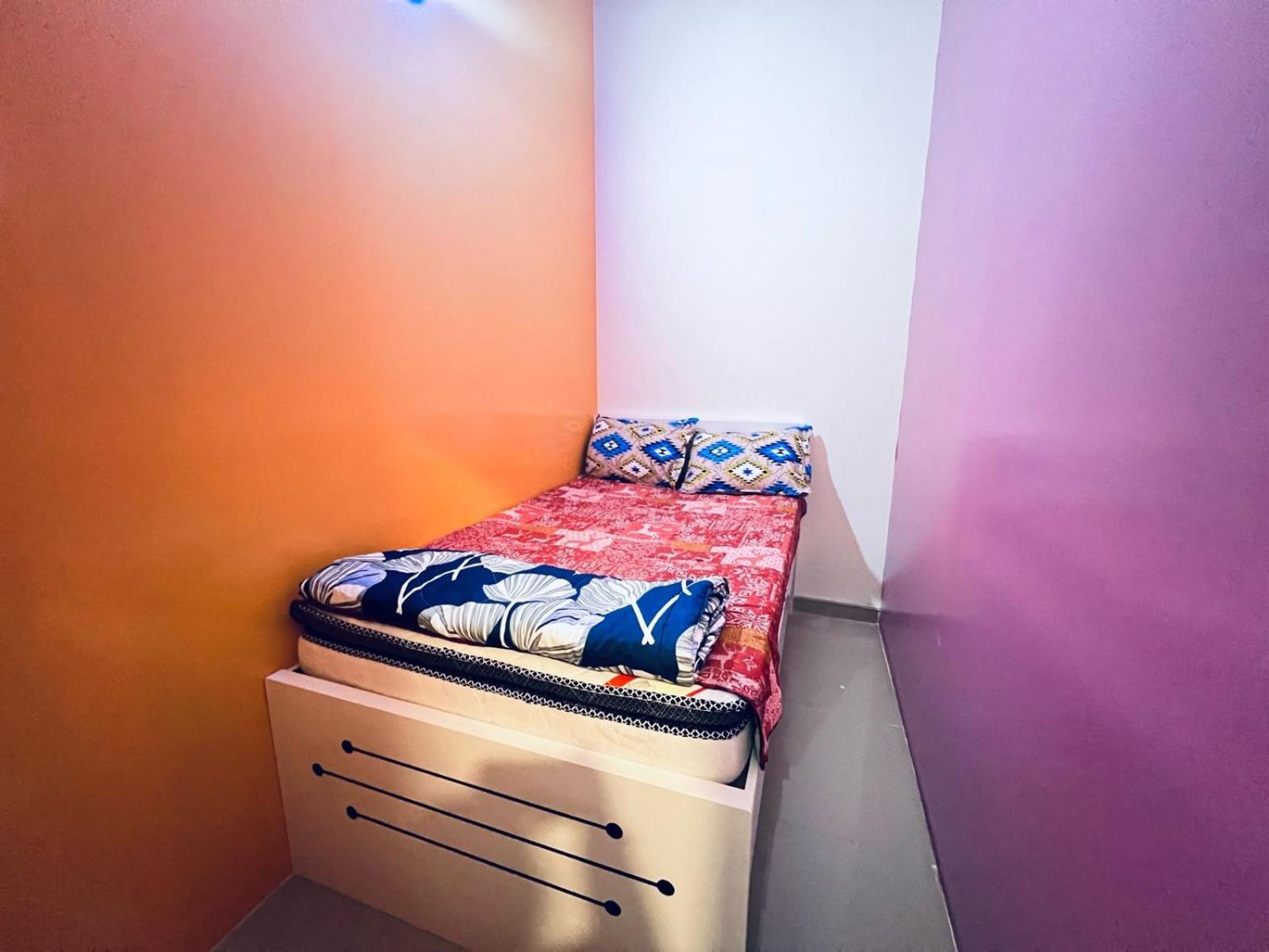 Moon Backpackers Burjman Exit 2, Family Partitions, Loft Partitions, Privatunterkunft Dubai