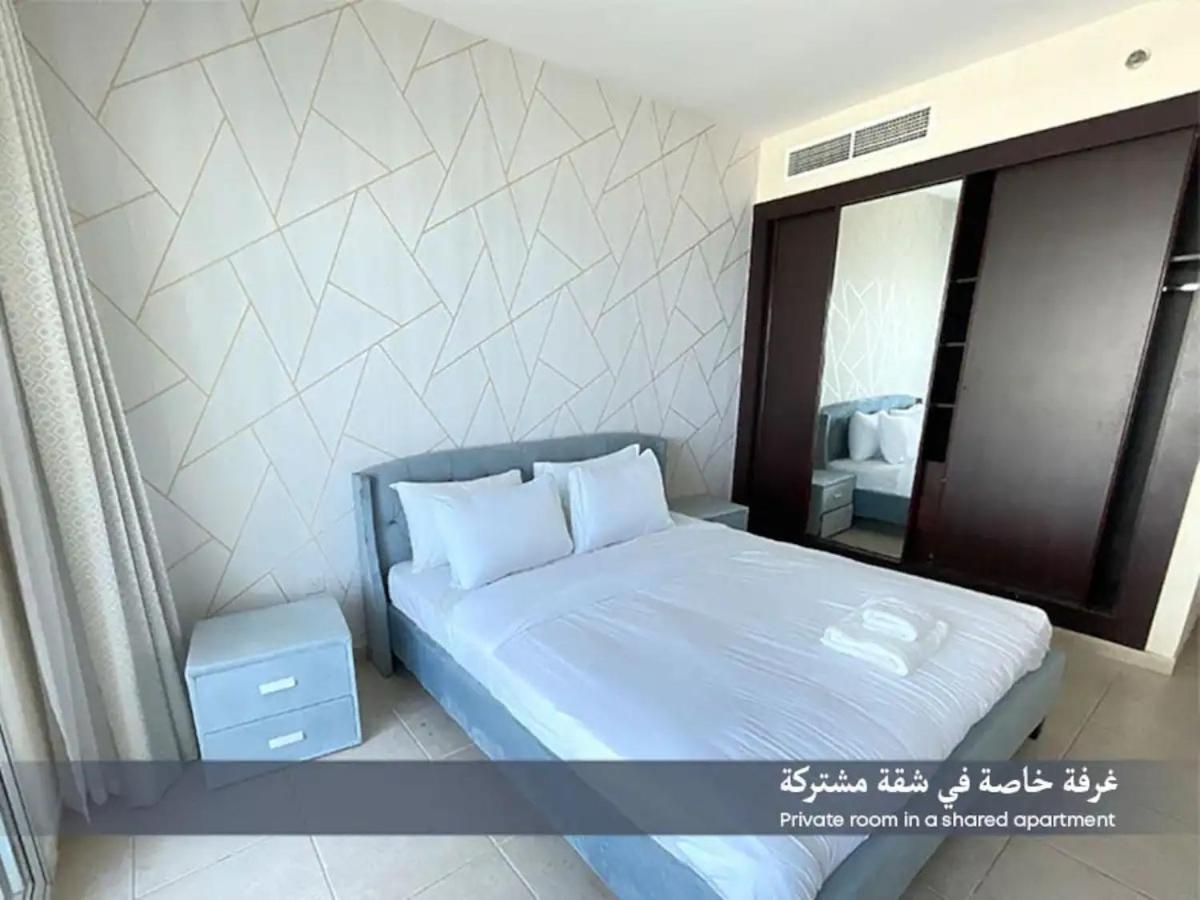 Ensuite In Coliving In Marina Habitación en casa particular *