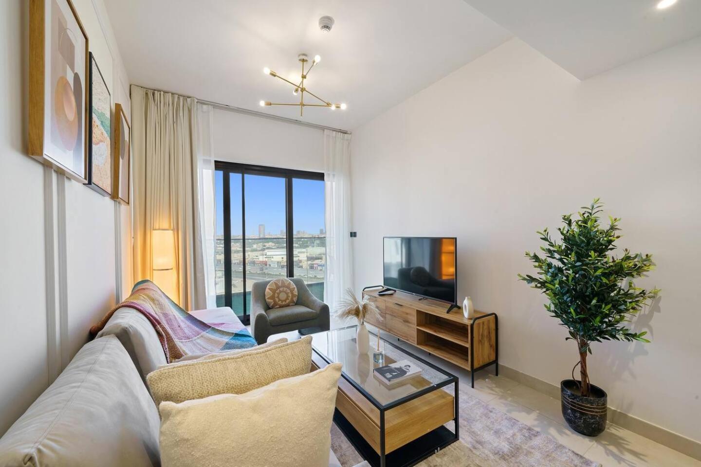 Apartamento Stunning 3 Bedroom In Binghatti Creek