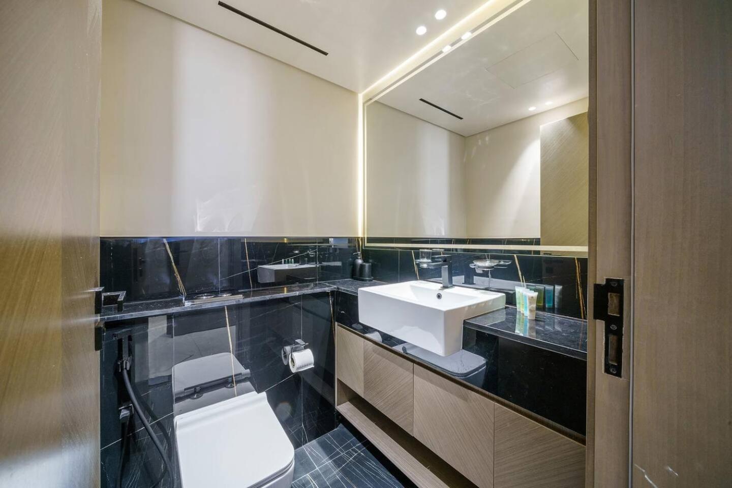 Apartamento Stunning 3 Bedroom In Binghatti Creek