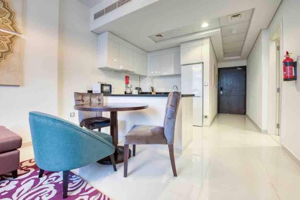 Apartamento Spacious 1 Bed With Pool & View *