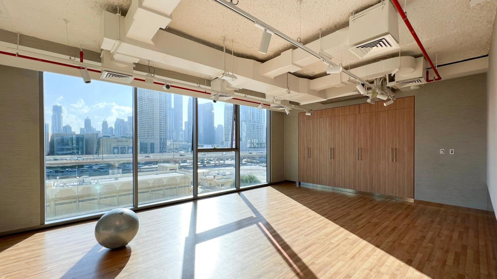 Burj Khalifa View, High Floor, Mall Access, Gym, Infinity-pool, Playground, Bbq, Family Friendly Appartement *