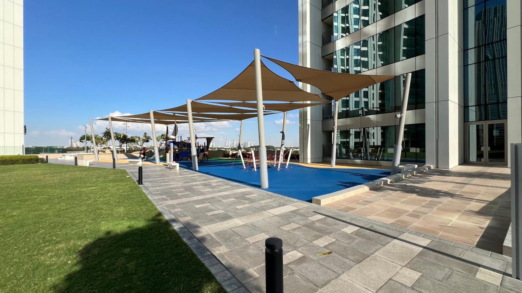 Burj Khalifa View, High Floor, Mall Access, Gym, Infinity-pool, Playground, Bbq, Family Friendly Appartement