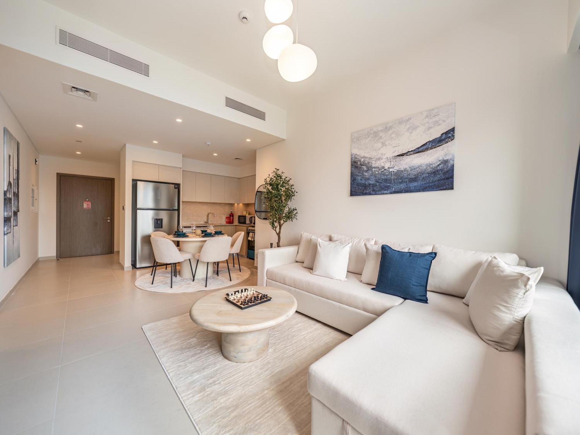 Luxurious 2br In Downtown Pool And Gym Access Appartement Dubai