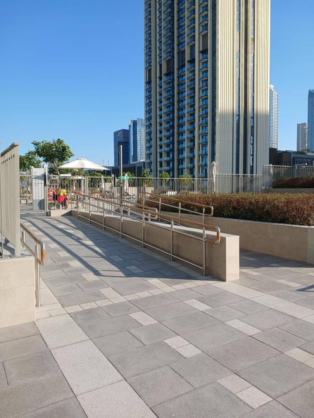 Apartamento Brand New Modern 2br Retreat, Walk To Mall - Downtown Views Ll Dubái