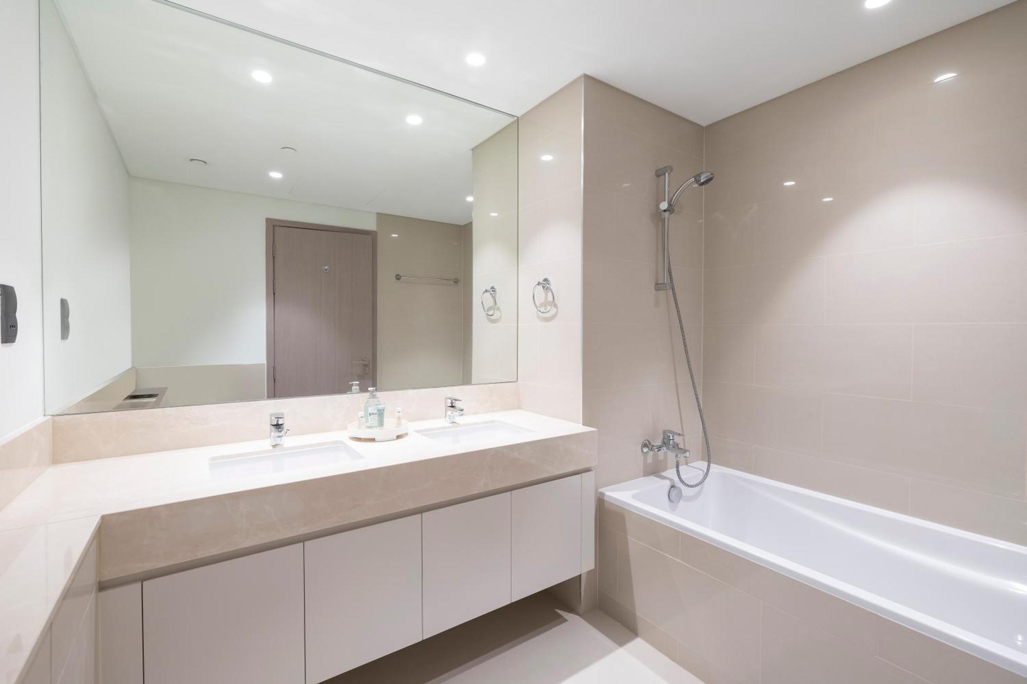 Apartamento Luxury 2-br Apt With Burj View Dubái
