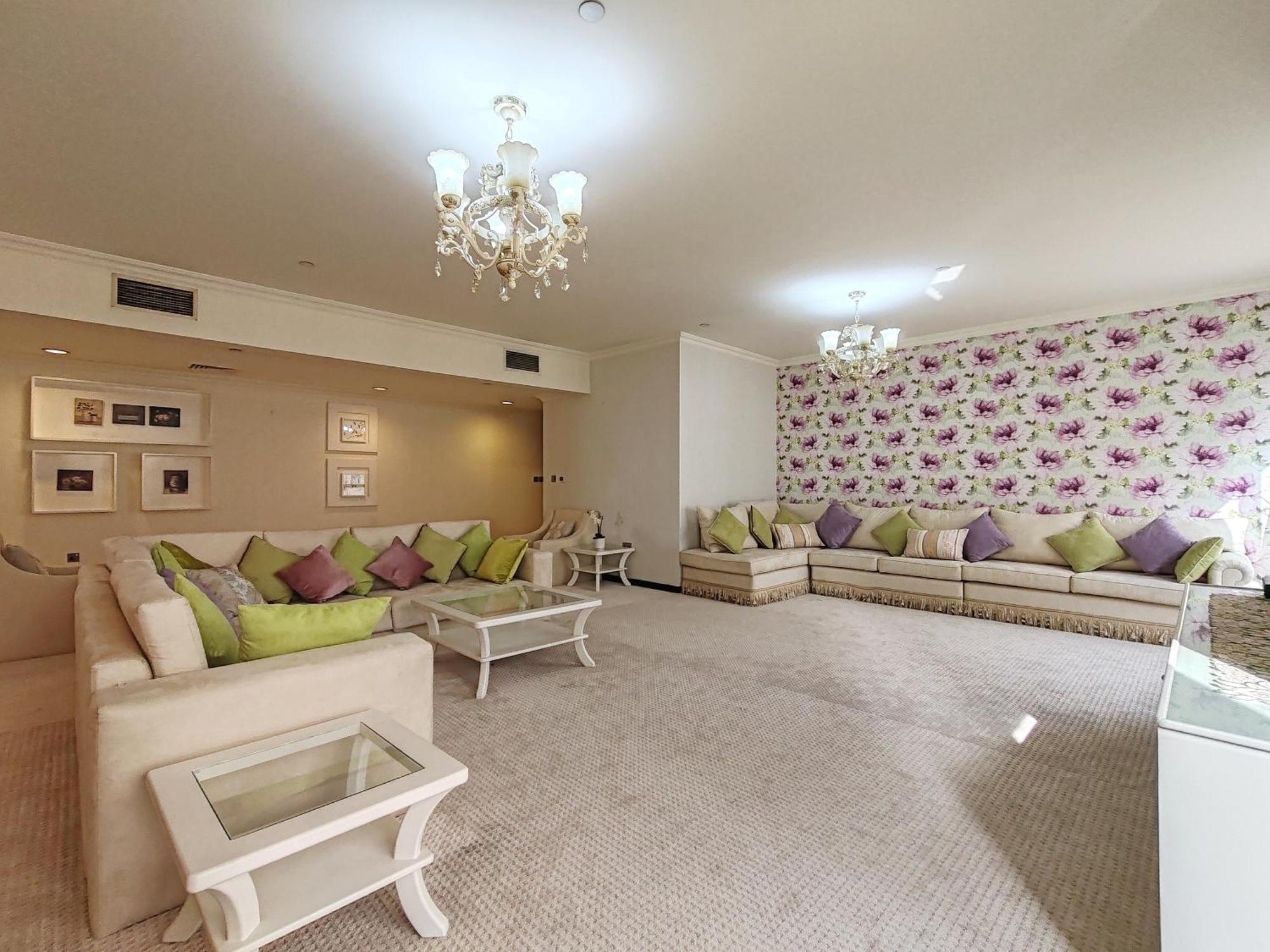 Marble Upgraded Sea Front 6 Bedroom Penthouse On Jbr *