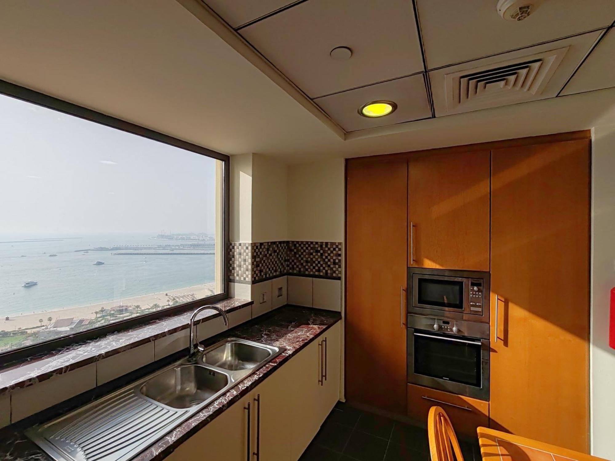 Marble Upgraded Sea Front 6 Bedroom Penthouse On Jbr