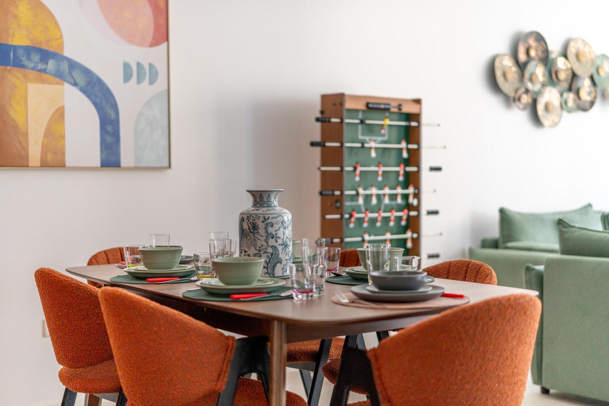 Spacious & Luxurious 1br - Marina Views - 3mn Walk To Tram, Jbr & (adults Only) Apartamento *