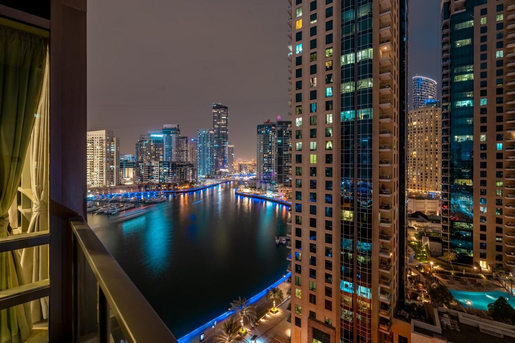 Spacious & Luxurious 1br - Marina Views - 3mn Walk To Tram, Jbr & (adults Only) *