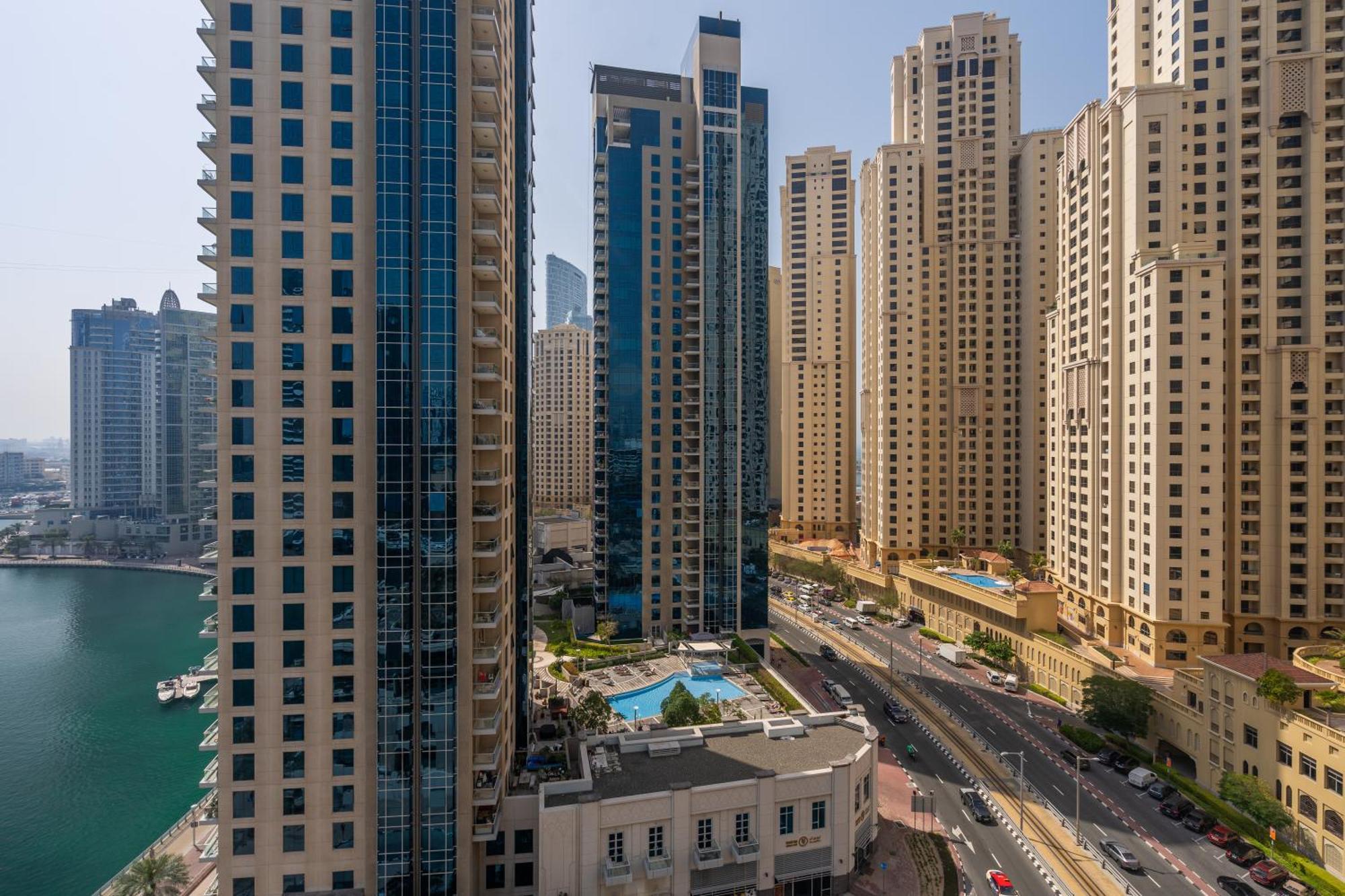 Spacious & Luxurious 1br - Marina Views - 3mn Walk To Tram, Jbr & (adults Only)