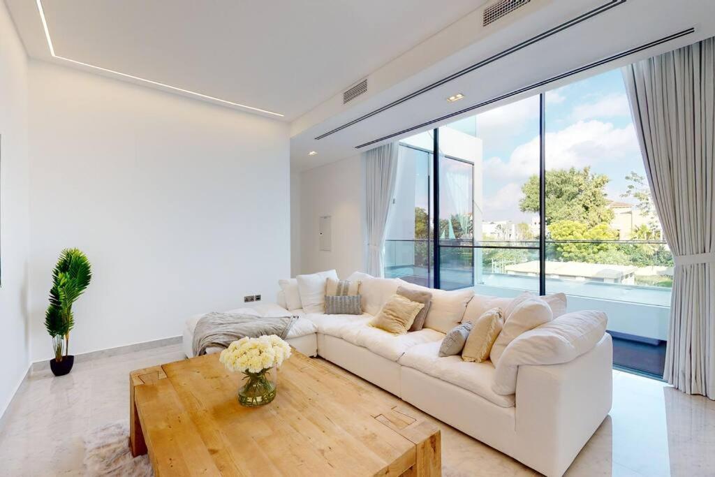 Vilă Luxurious 5 Bed - Al Barari Dubai