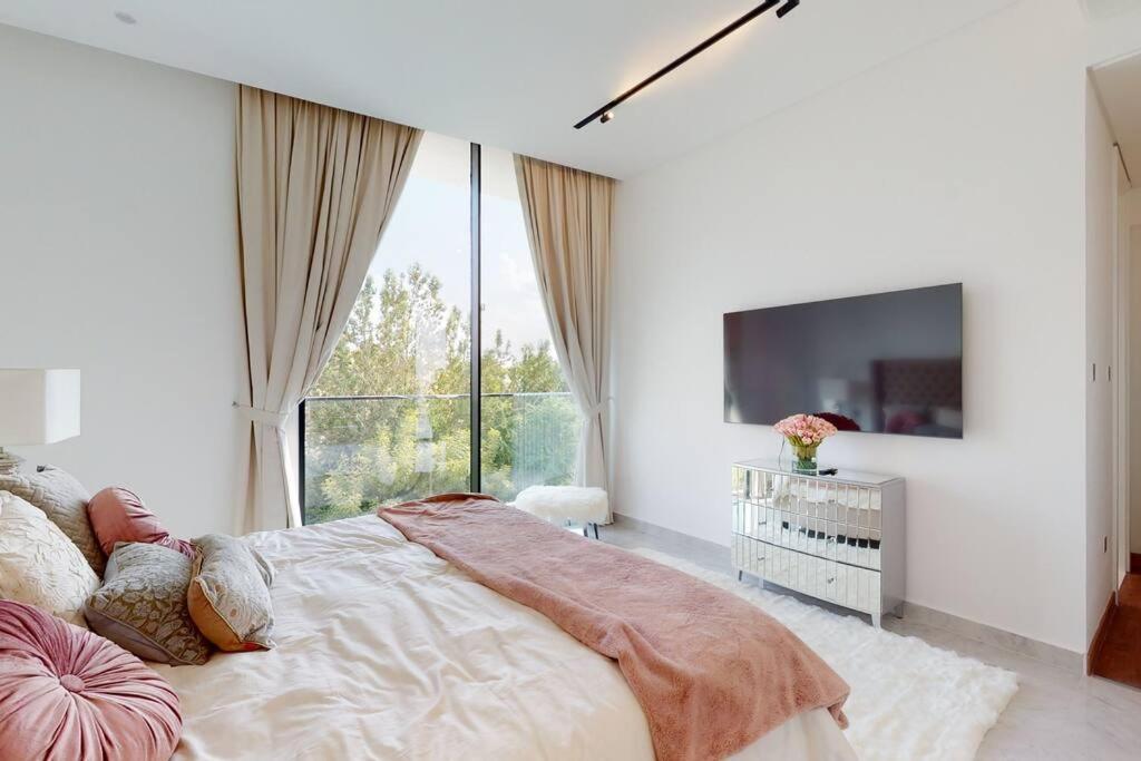 Luxurious 5 Bed - Al Barari Vilă *