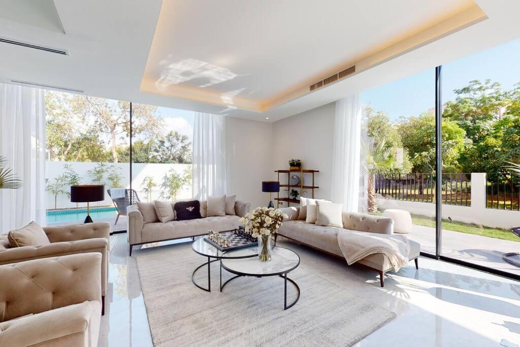 Luxurious 5 Bed - Al Barari Vilă