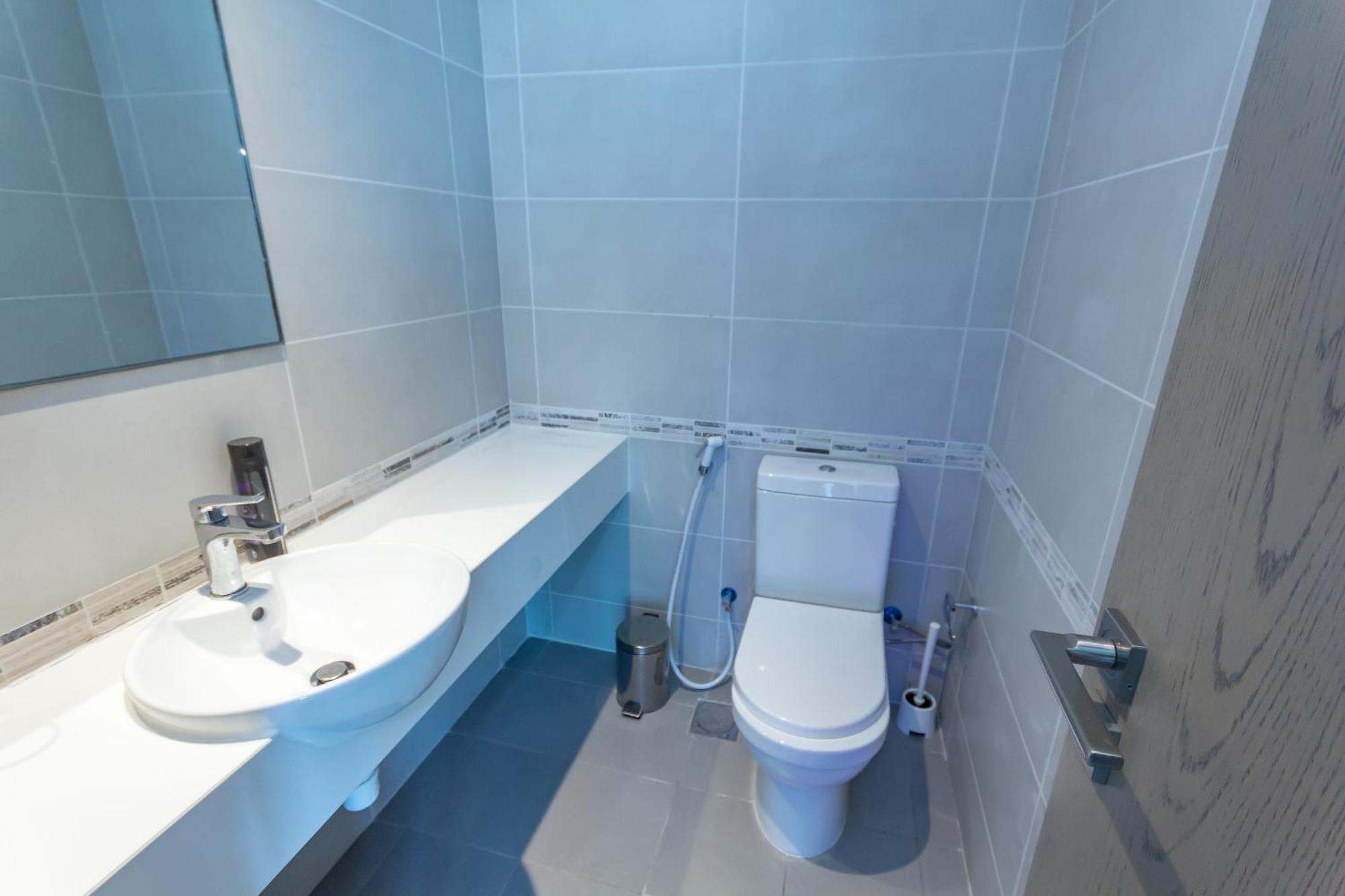 Deluxe One Bedroom For Rent In Al Barsha South * Dubaï