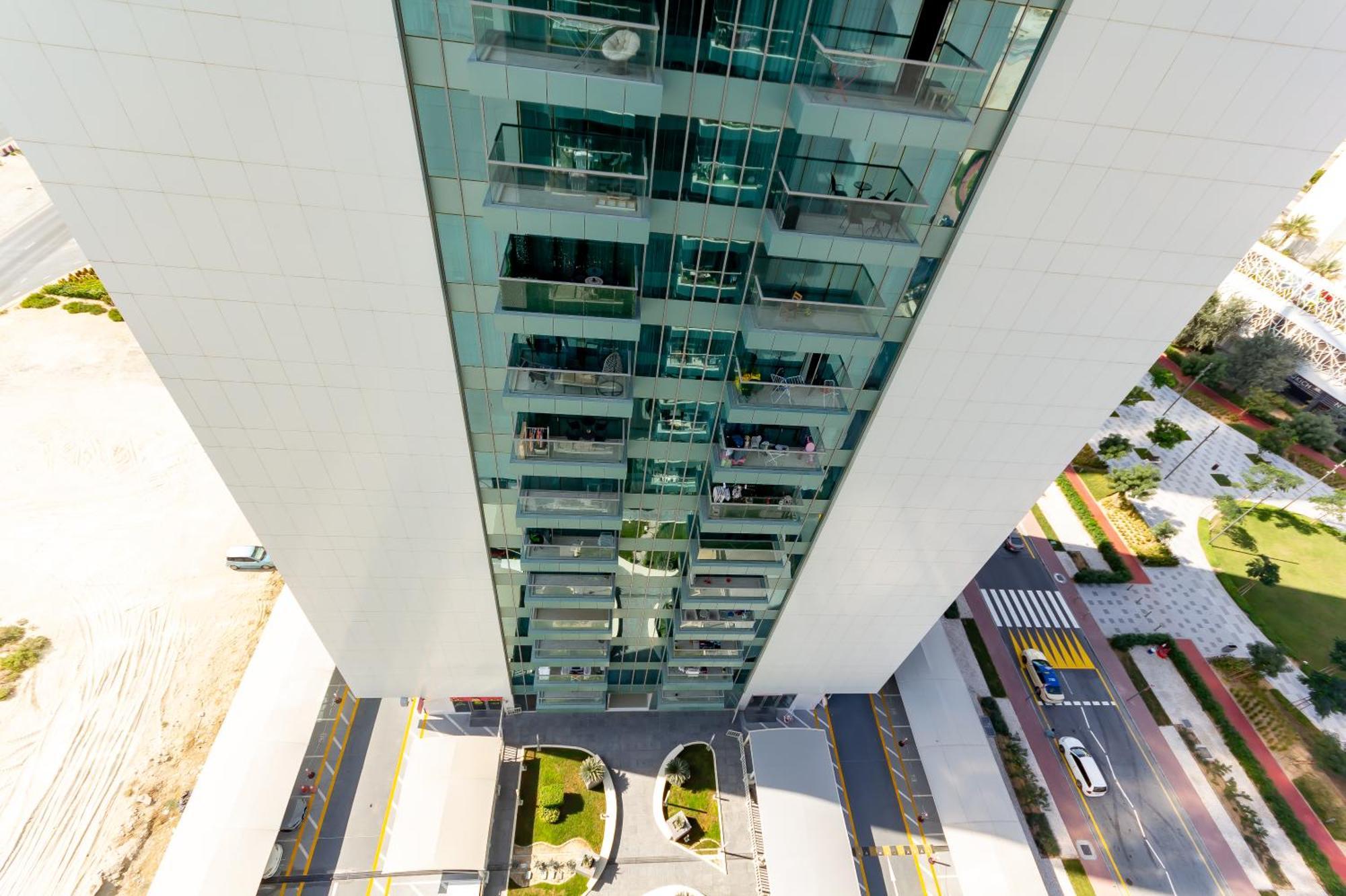 Deluxe One Bedroom For Rent In Al Barsha South * Dubaï