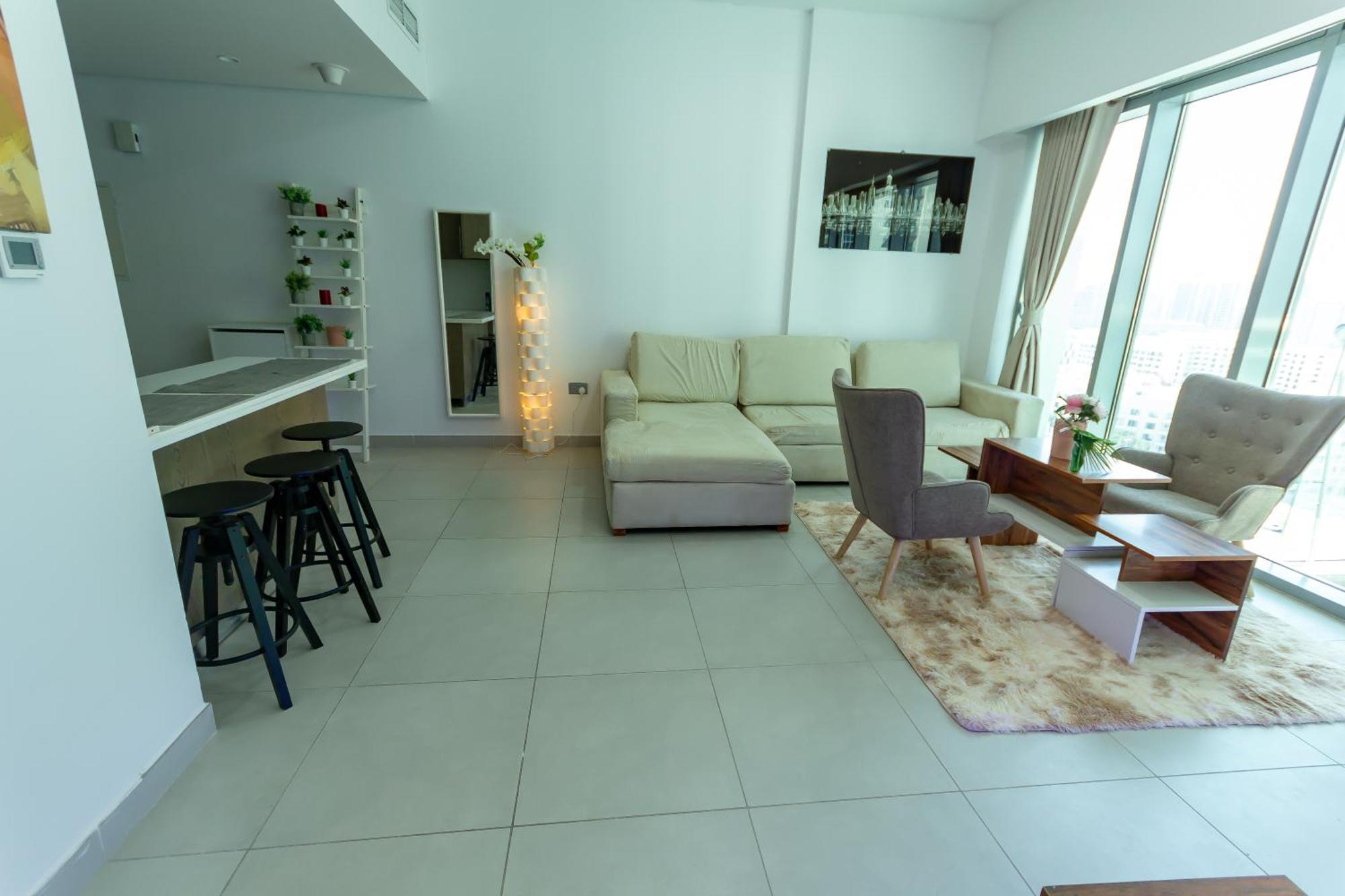Deluxe One Bedroom For Rent In Al Barsha South Dubaï