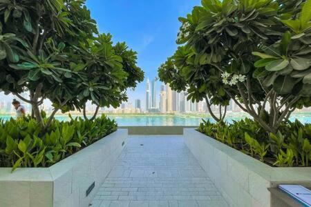 Private Beachfront 1 Bed With 180 View Of Marina Skyline Apartamento Dubái