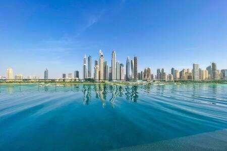 Private Beachfront 1 Bed With 180 View Of Marina Skyline Apartamento Dubái