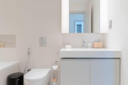Apartamento Private Beachfront 1 Bed With 180 View Of Marina Skyline Dubái
