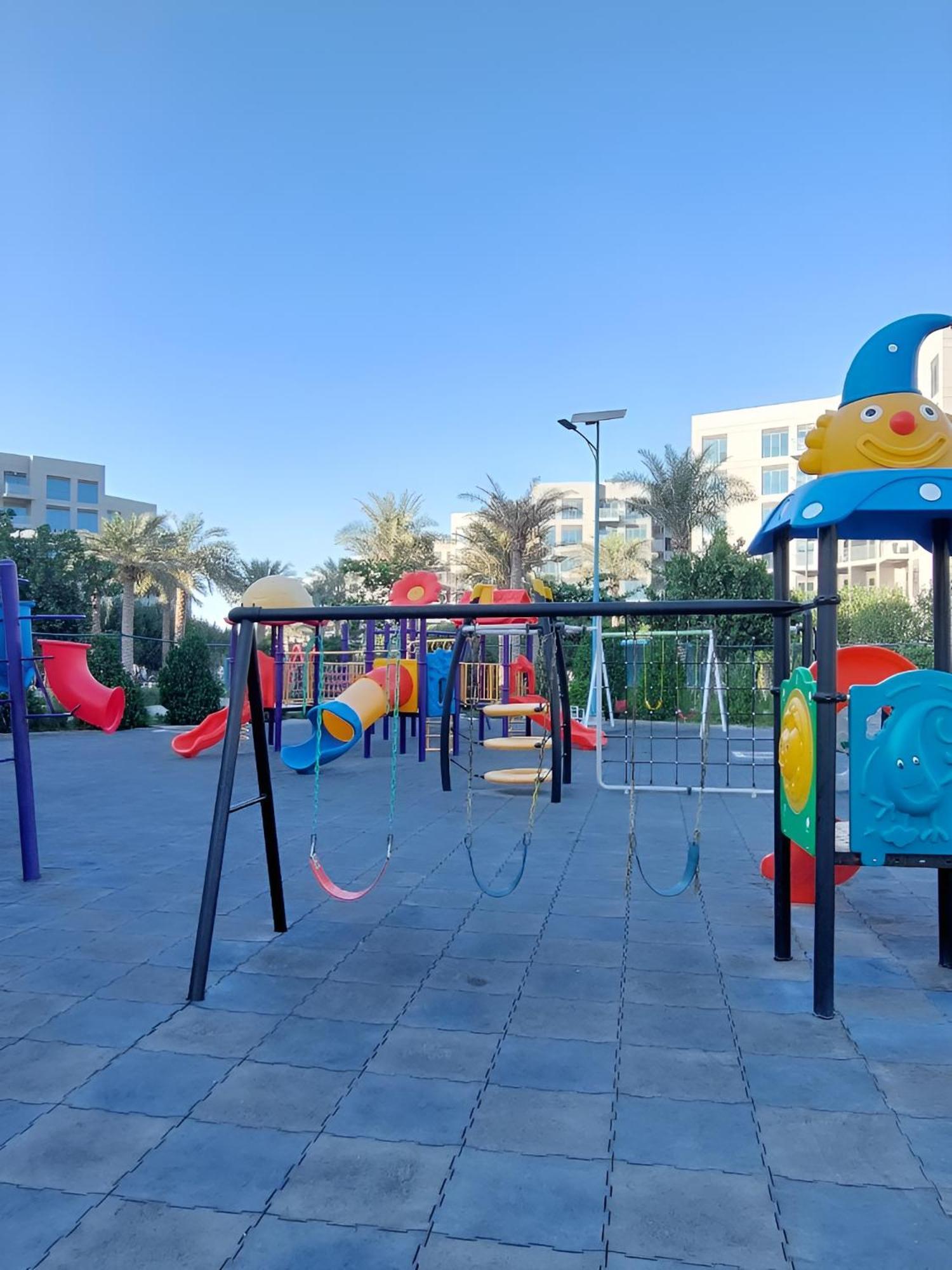 Apartamento Budget-friendly 2bd Near Expo With A Huge Pool Dubái
