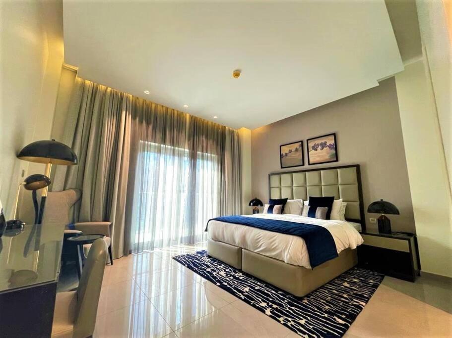Elegant Two Bedroom In Damac Majestine - Business Bay - Ezytrac Apartamento *