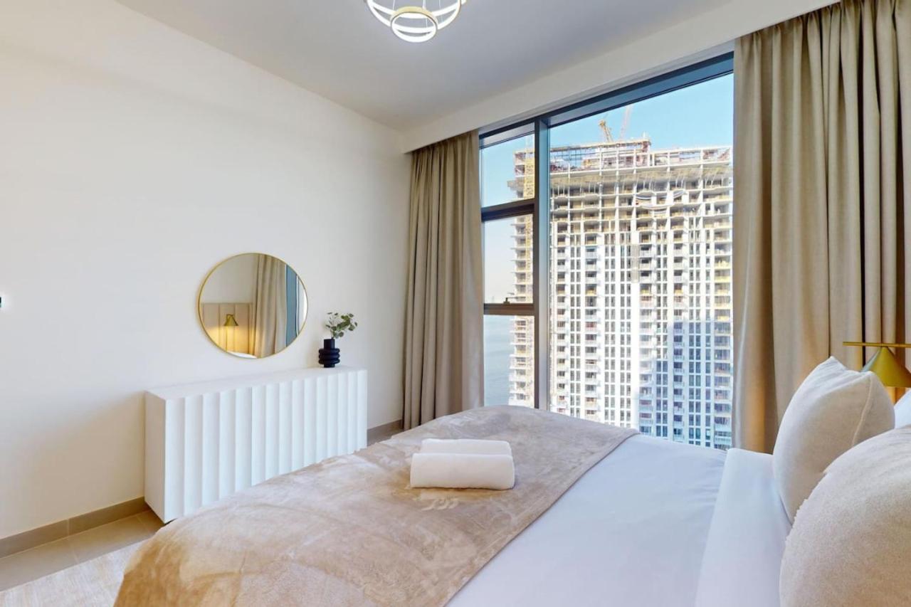Creek Rise Tower 1 - Bright Two Bedroom Apartamento