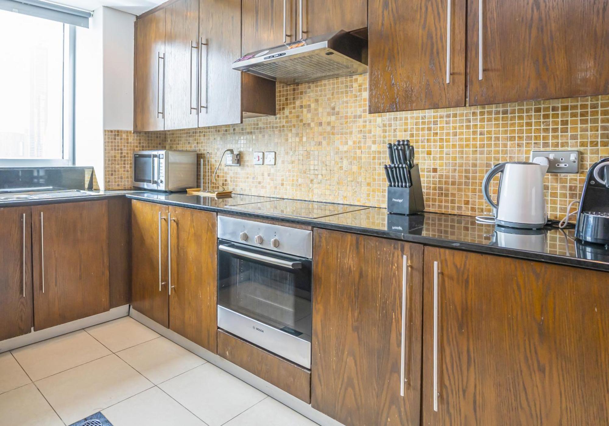 New Arabian - 8 Boulevard Walk Downtown 2007 Apartment Dubai