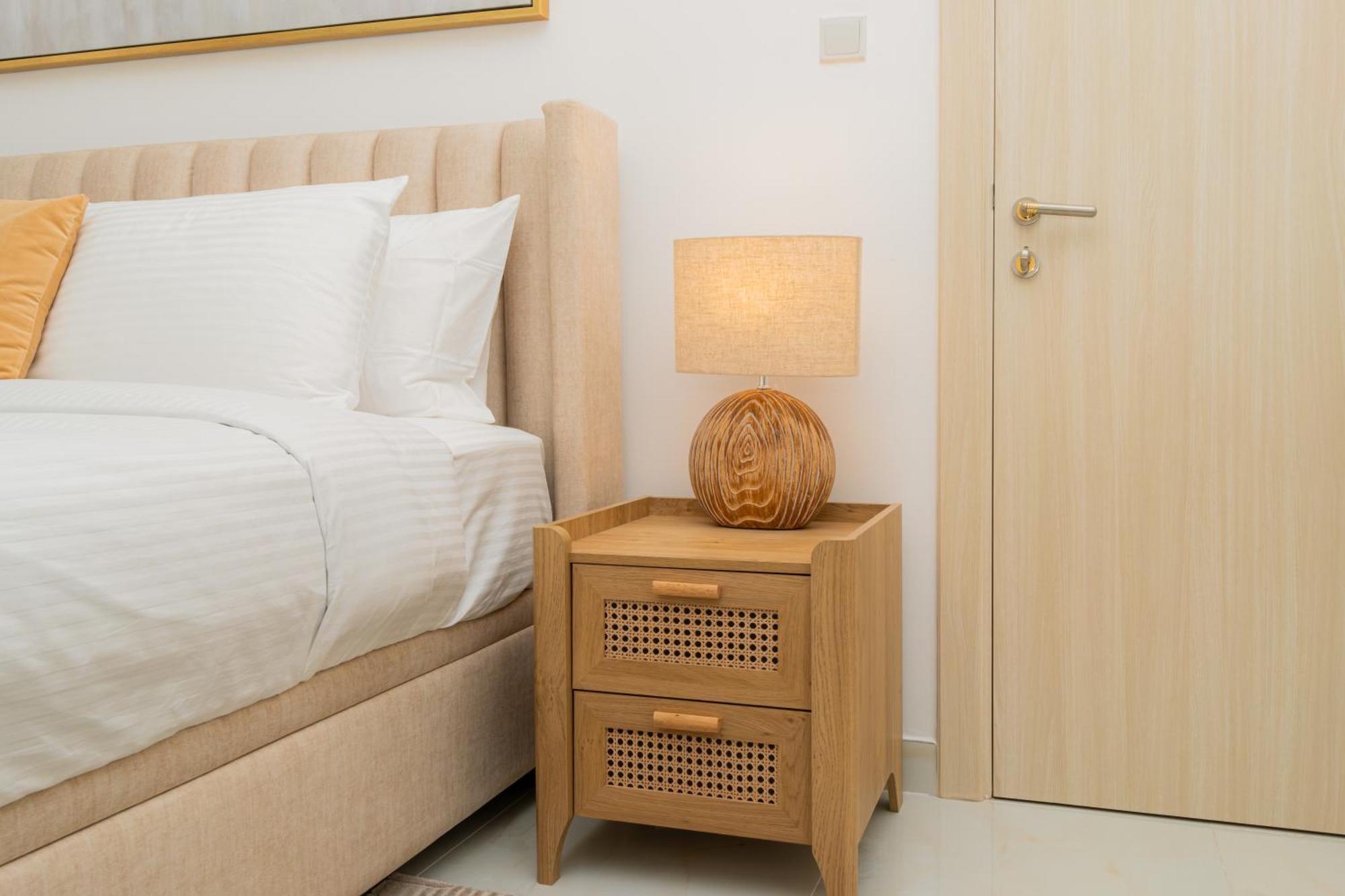 Apartahotel Marina,jbr -luxurious 2 Bedroom King *