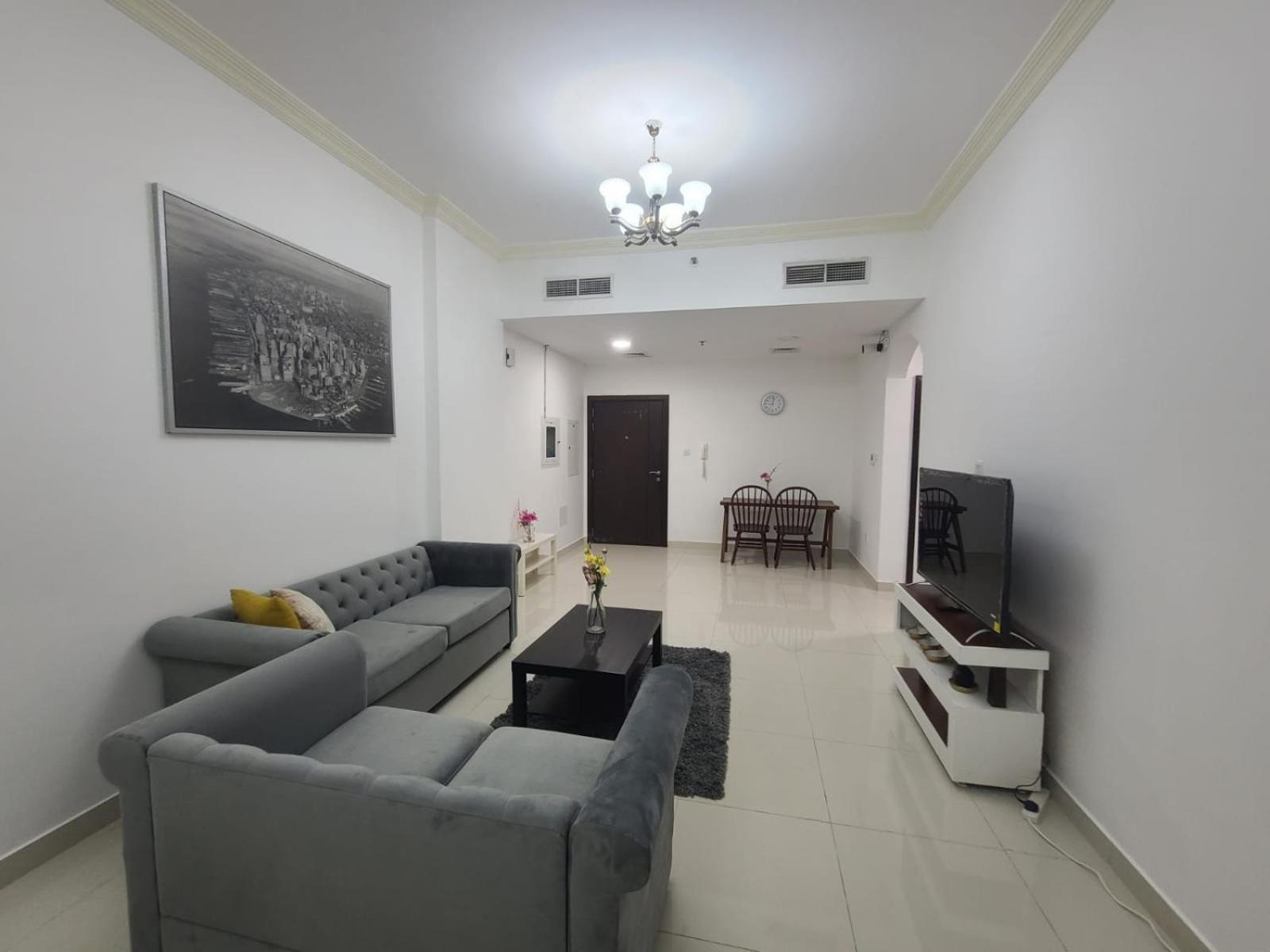 Budget In Apartment *