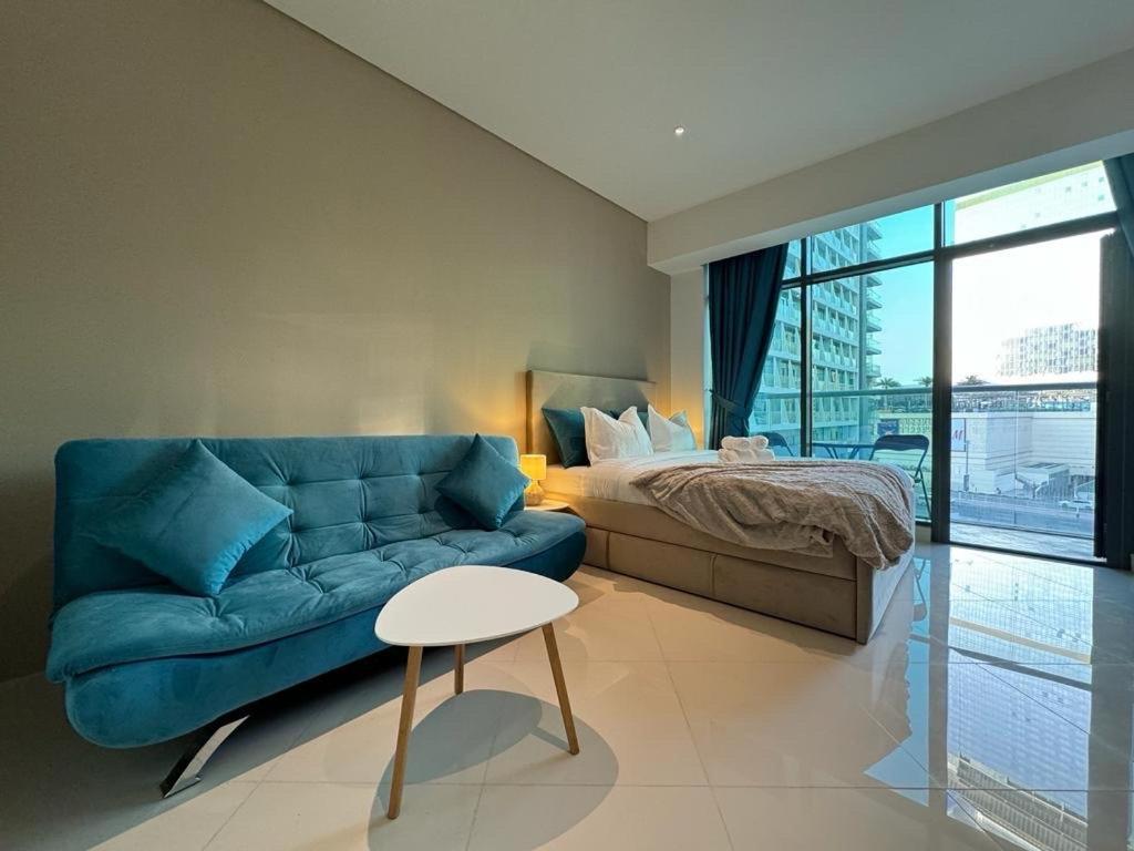Beachside Bliss: Stylish New At Seven Palm Apartemen Dubai
