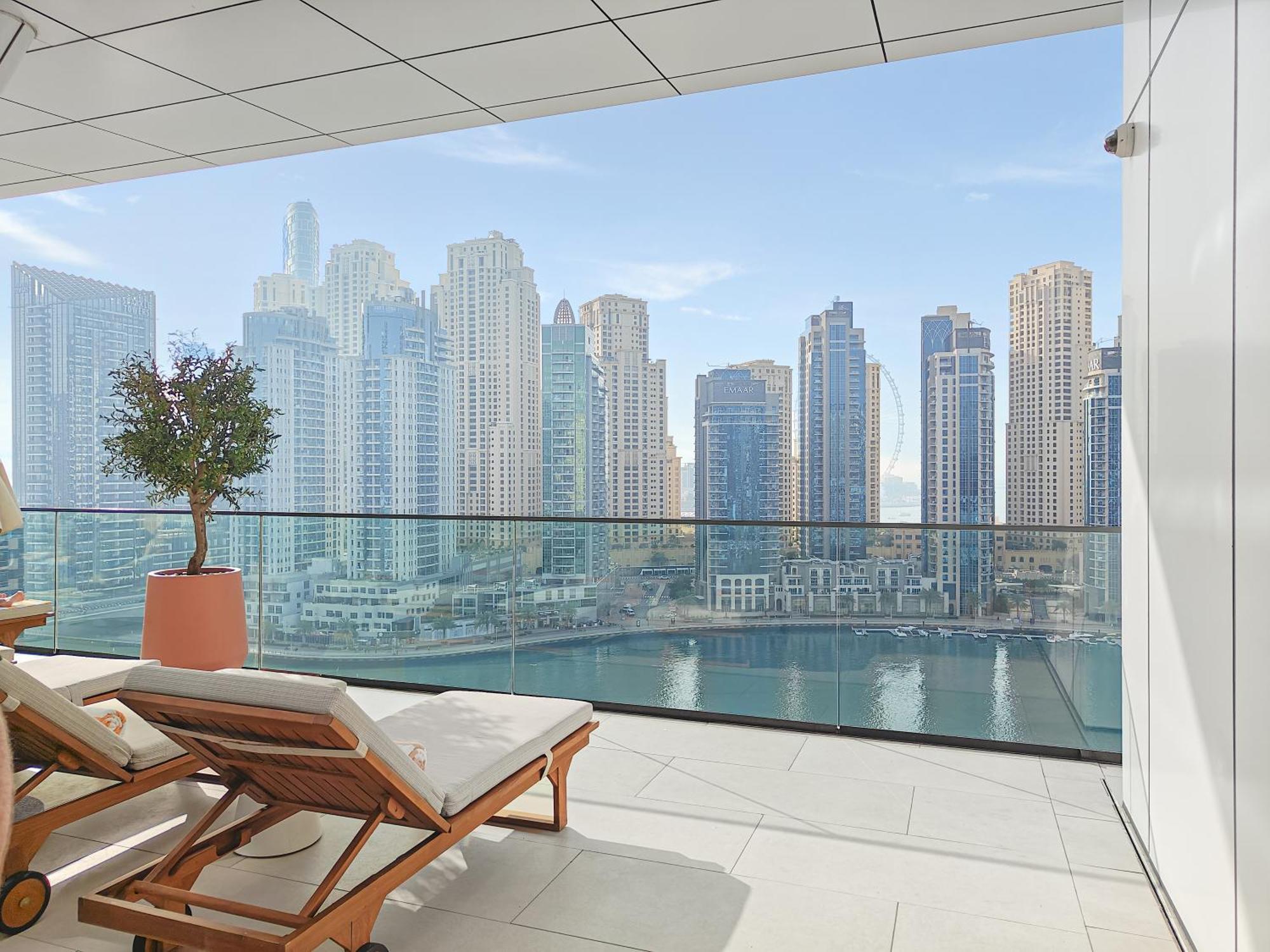 Luxury Living At Vida Marina & Yacht Club Dubái