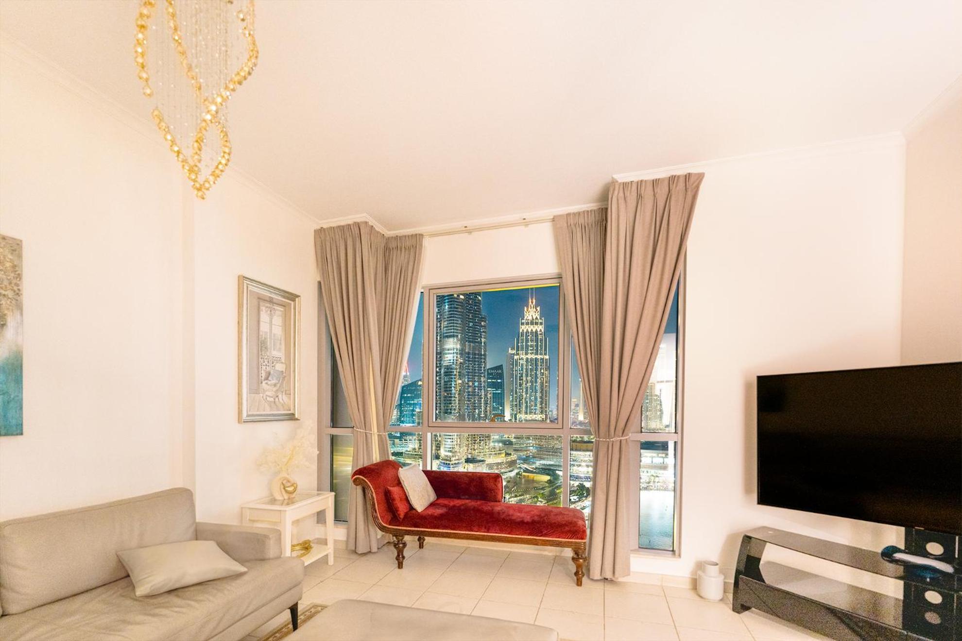 Spectacular Burj & Fountain View - Luxurious 3 Bedrooms & Maids - The Residences Lägenhet