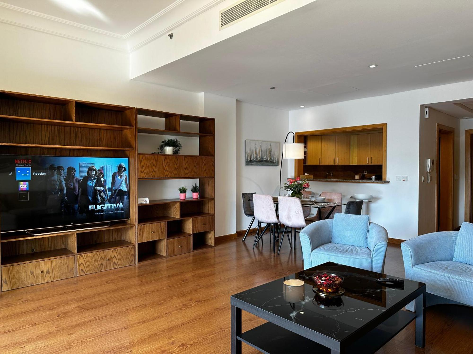 Apartamento Seaside Serenity Elegant 1br Escape In Palm Jumeirah By La Buena Vida Homes Dubái