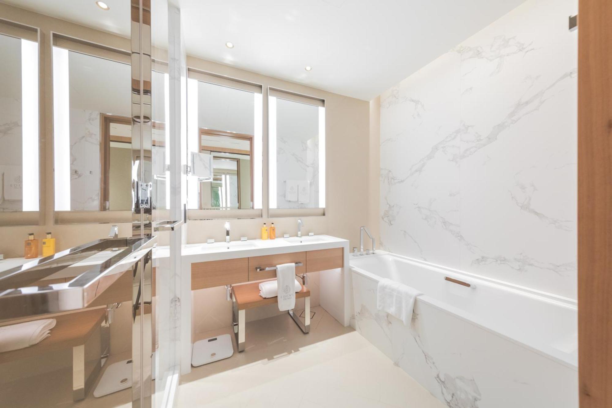Lejlighed Eden's Homes & - Address Opera District Residences