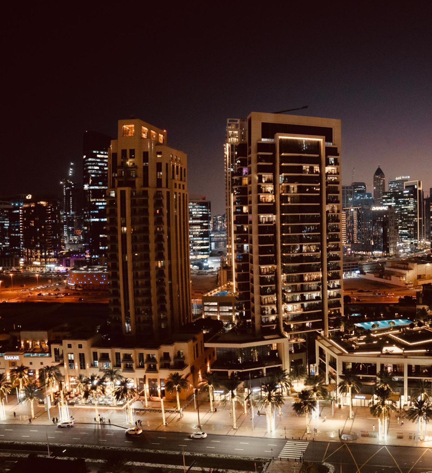 Downtown Dubai- 2br In Act Towers Vakantiehuis *