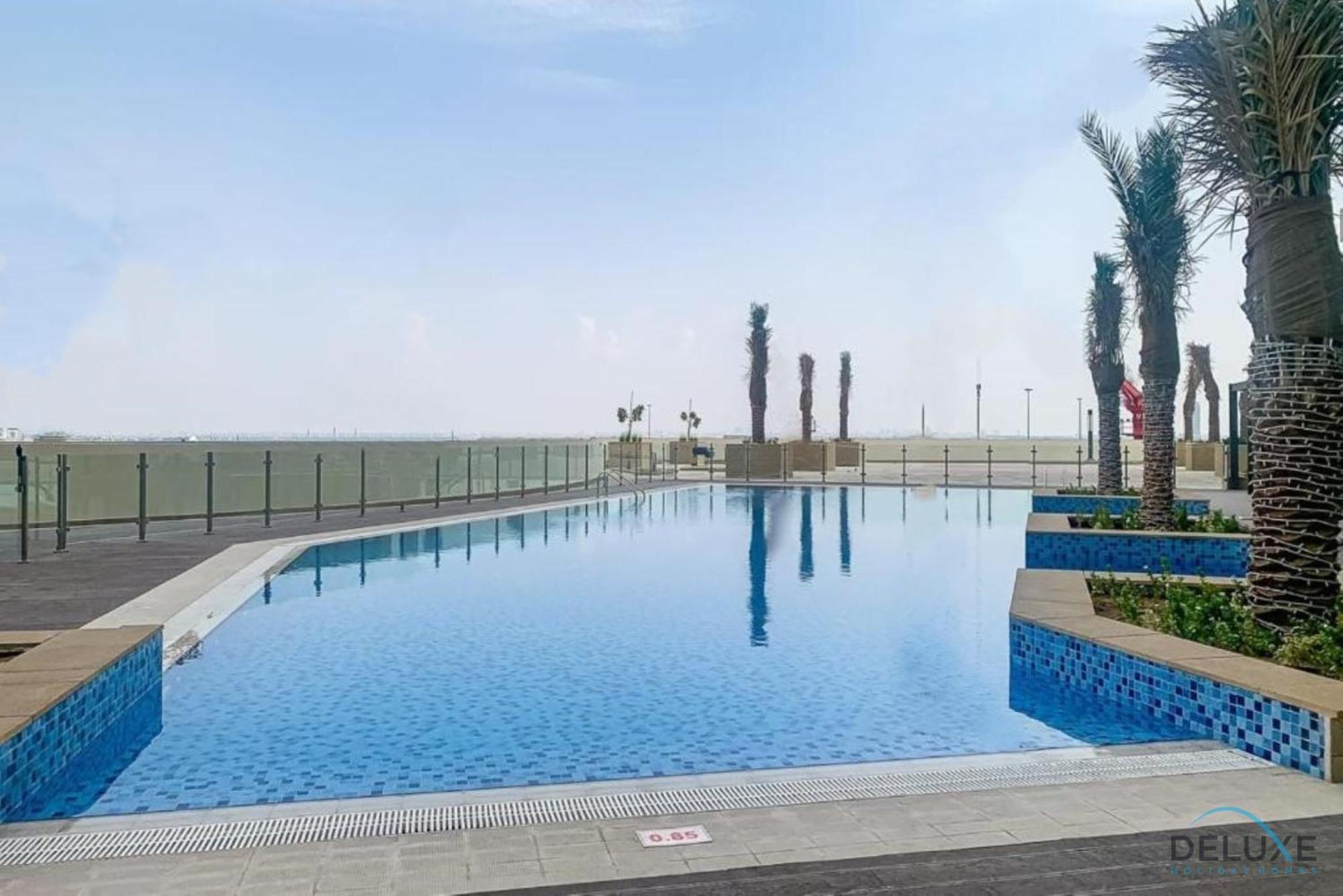 Charming At Farhad Azizi Al Jaddaf By Deluxe Homes Apartment
