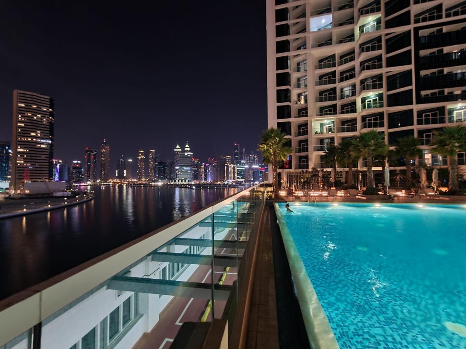 Modern Delux 1 Bed With Canal And Burj Khalifa View Appartement *