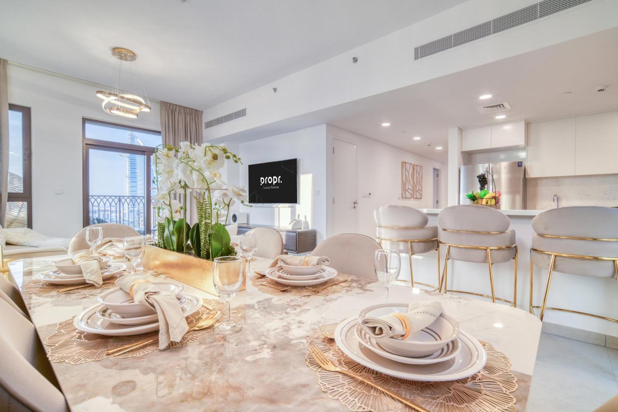 Coastal Luxury: 2br Retreat With Sea Views Appartement