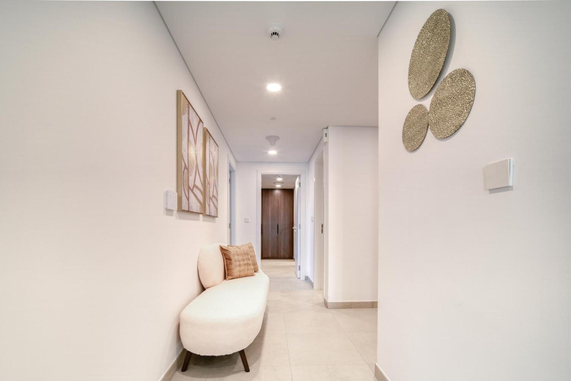 Coastal Luxury: 2br Retreat With Sea Views * Dubai