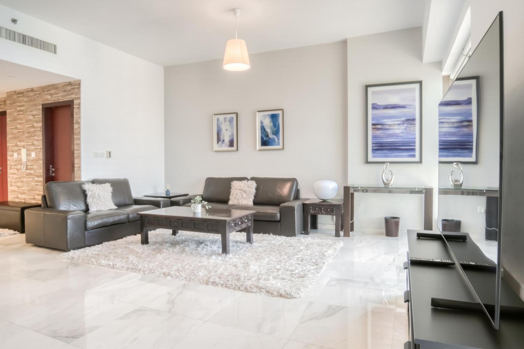 300m From The - Jbr With Sea & Eye Views Apartment *