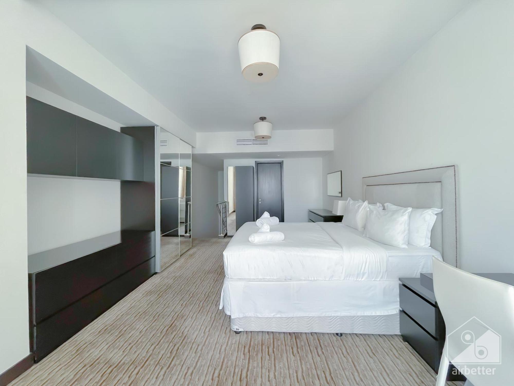 Luxurious Loft With Stunning Views Apartament Dubai